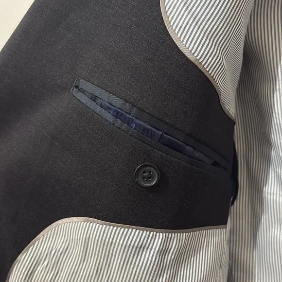 Brooks Brothers Explorer The Madison Fit Charcoal Gray Jacket